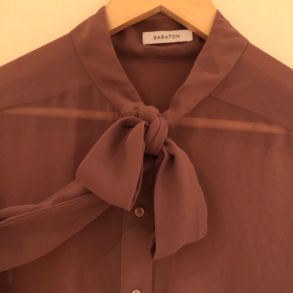 Aritzia Babaton Blouse toffee brown size M - Picture 6 of 10
